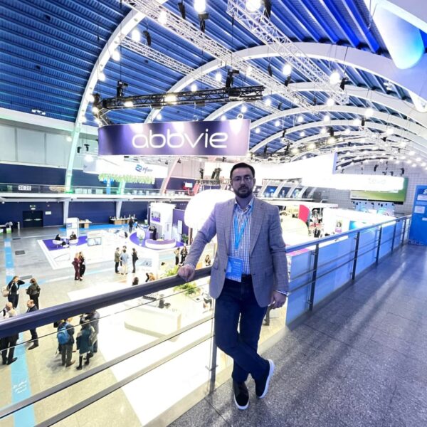 E1237652 0d11 408a b4cd 9abd9a7084af